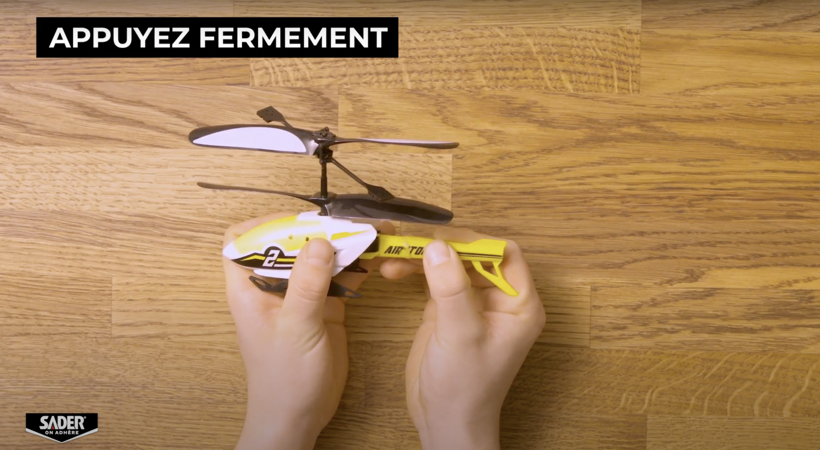 Sader, comment réparer du plastique rigide avec de la colle