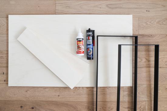 diy-tuto-sader-comment-créer-un-bureau-d-appoint-fixer-sans-percer-bois-rapide-outils